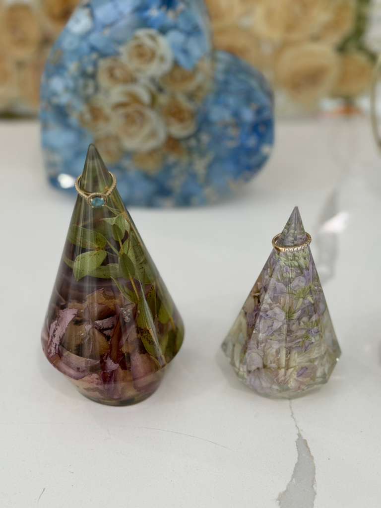 Resin cone ring holders with pressed wildflowers